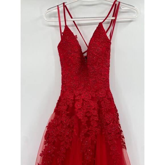 La Femme 28985 Red Tulle Lace Gown Plunge V Neck Lace Up Back Size 00 NEW - Picture 3 of 7